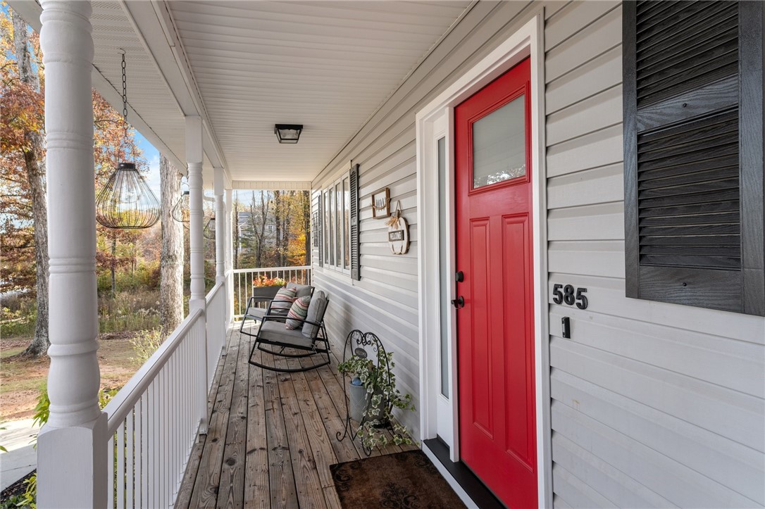 585 Issaqueena Trail Clemson, SC 29631 - Photo 12 of 44