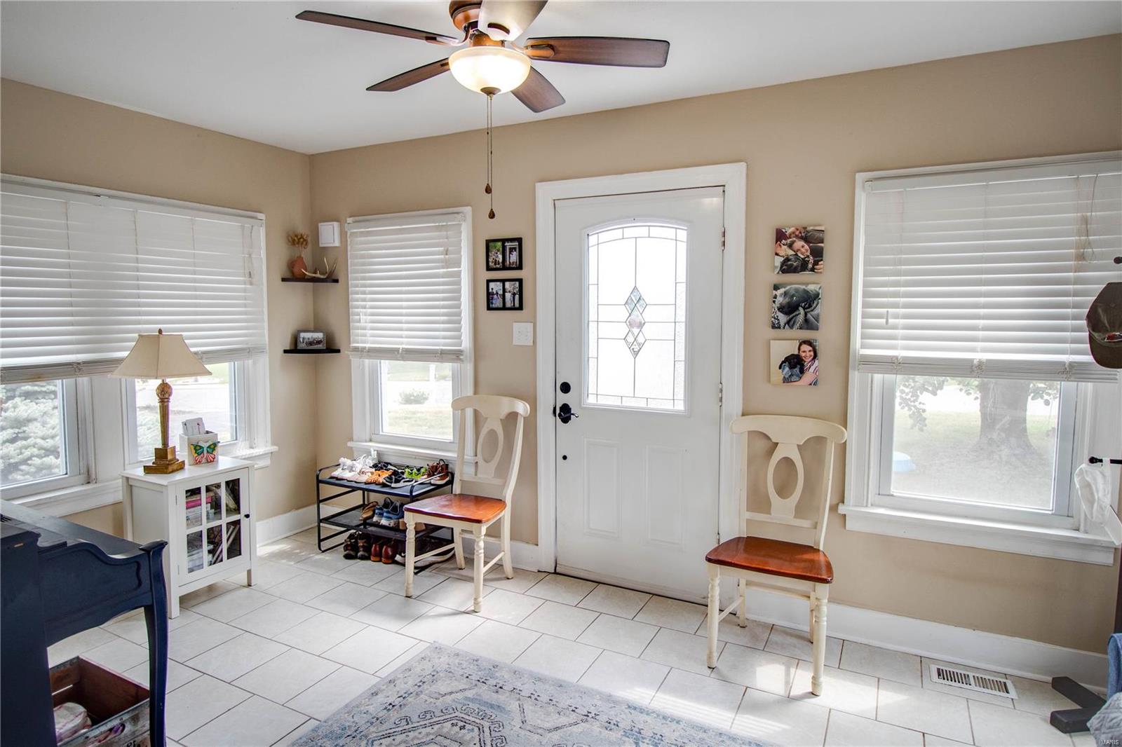 116 Walnut Ridge Drive Bethalto, IL 62010 - Photo 5 of 37 Gallery Image 5