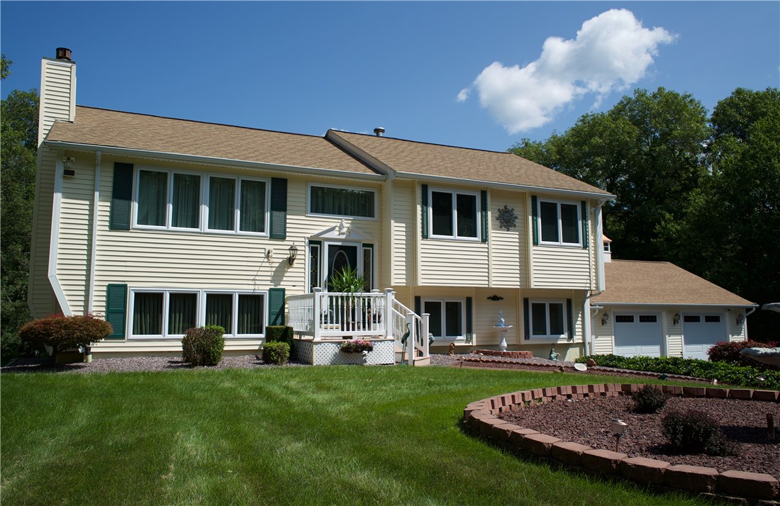 1800 Harkney Hill Road Coventry, RI 02816 - Photo 1 of 38 Gallery Image 1