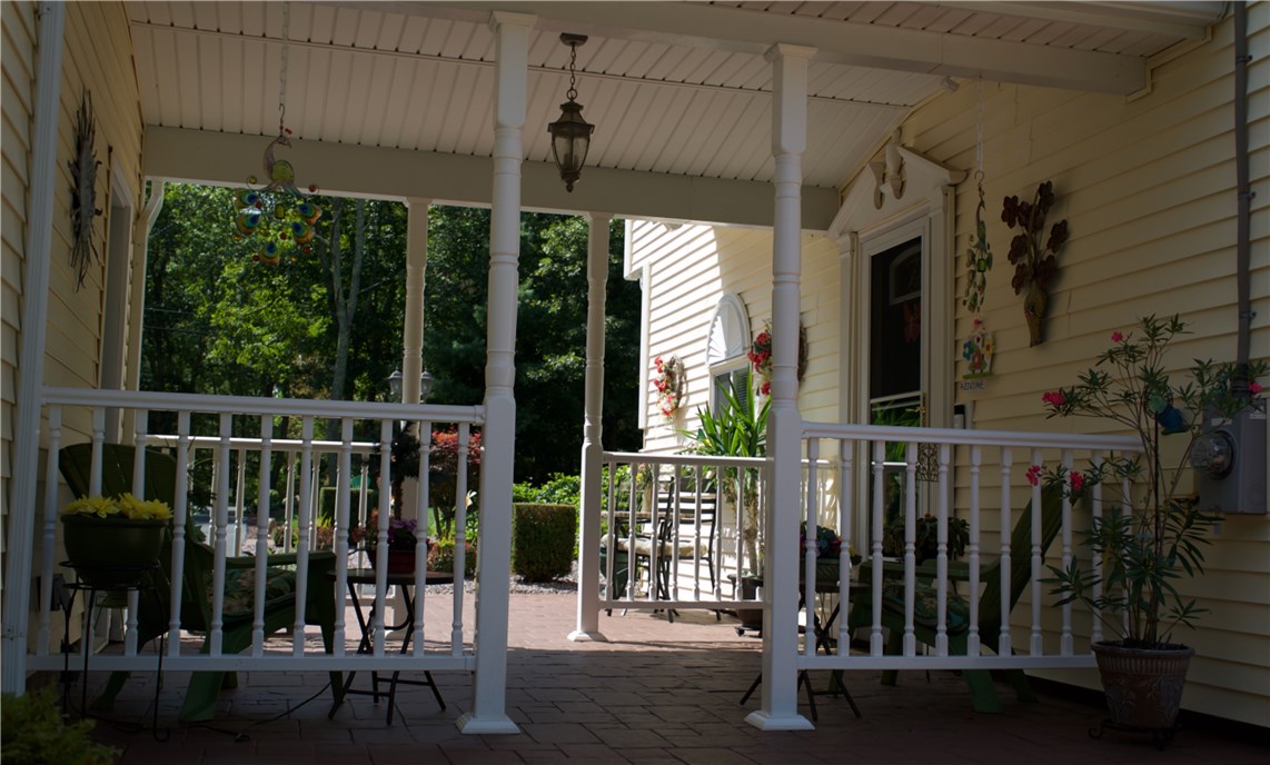 1800 Harkney Hill Road Coventry, RI 02816 - Photo 4 of 38 Gallery Image 4