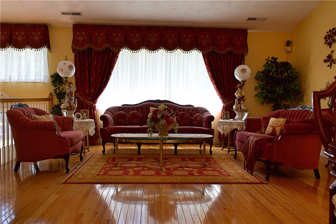 1800 Harkney Hill Road Coventry, RI 02816 - Photo 8 of 38 Gallery Image 8