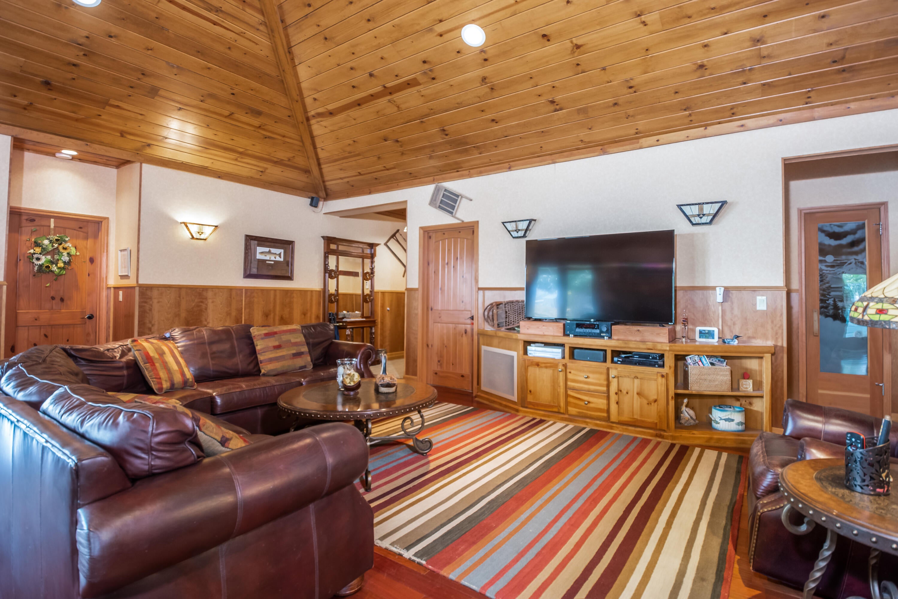 32110 Modoc Point Road Chiloquin, OR 97624 - Photo 12 of 42 DSC_8762-Edit