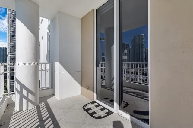 $6,750 | 701 Brickell Key Boulevard, Unit 2103, Miami, FL 33131
