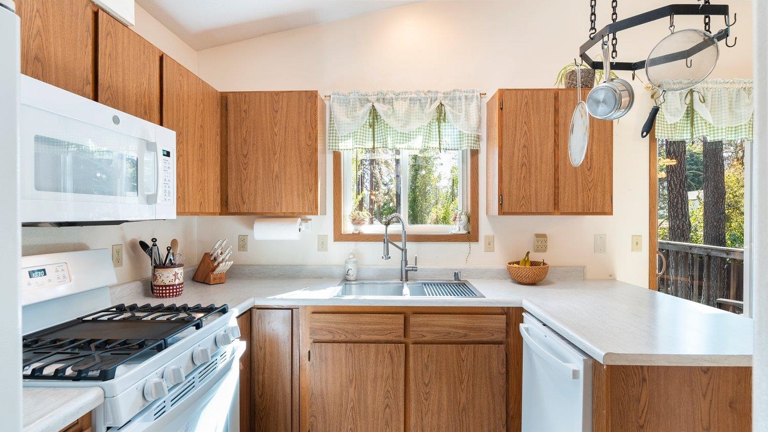 15312 North Neptune Street Mead, WA 99021 - Photo 9 of 24 Gallery Image 9