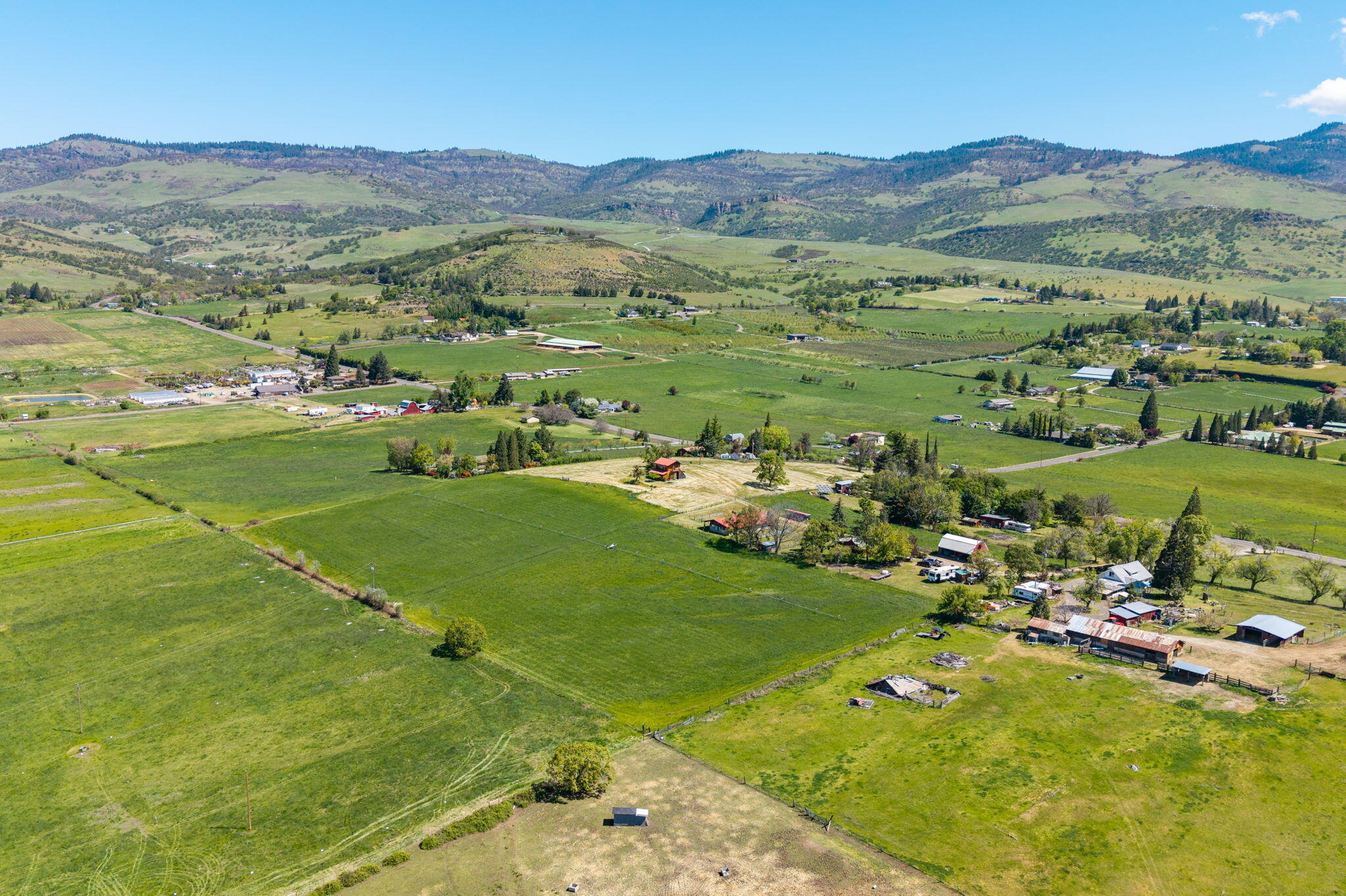 1249 North Valley View Road Ashland, OR 97520 - Photo 26 of 30 Hayfields