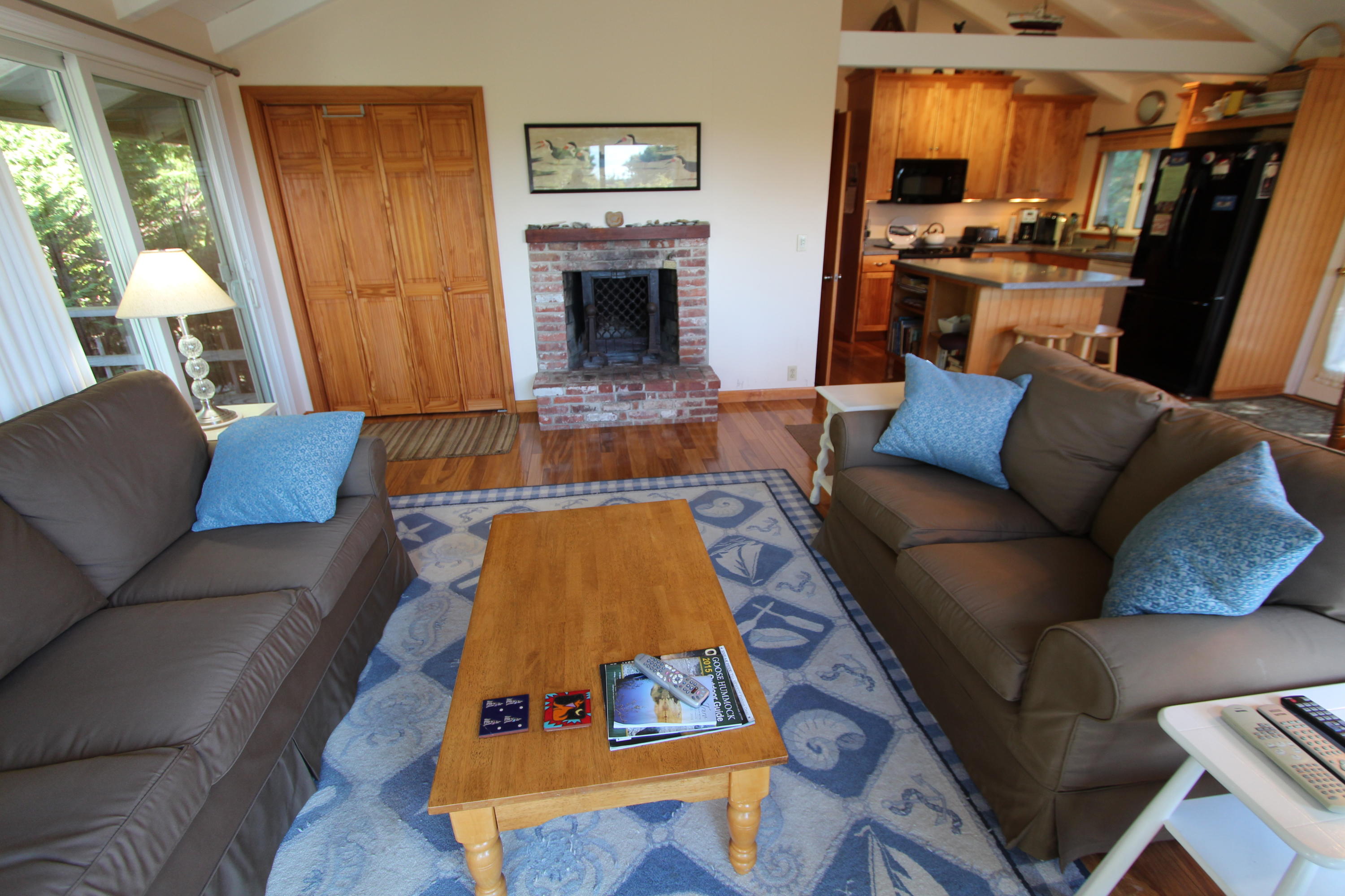 39 Fishermans Road Truro, MA 02666 - Photo 8 of 29 Living