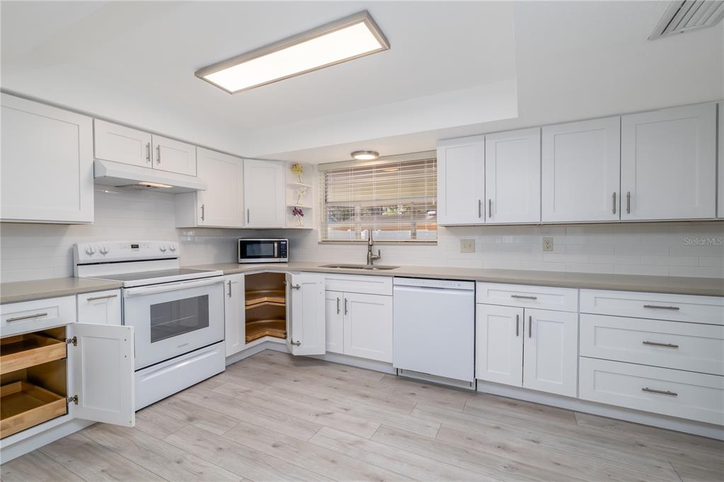 1016 Cherokee Ranch Road Holly Hill, FL 32117 - Photo 12 of 23