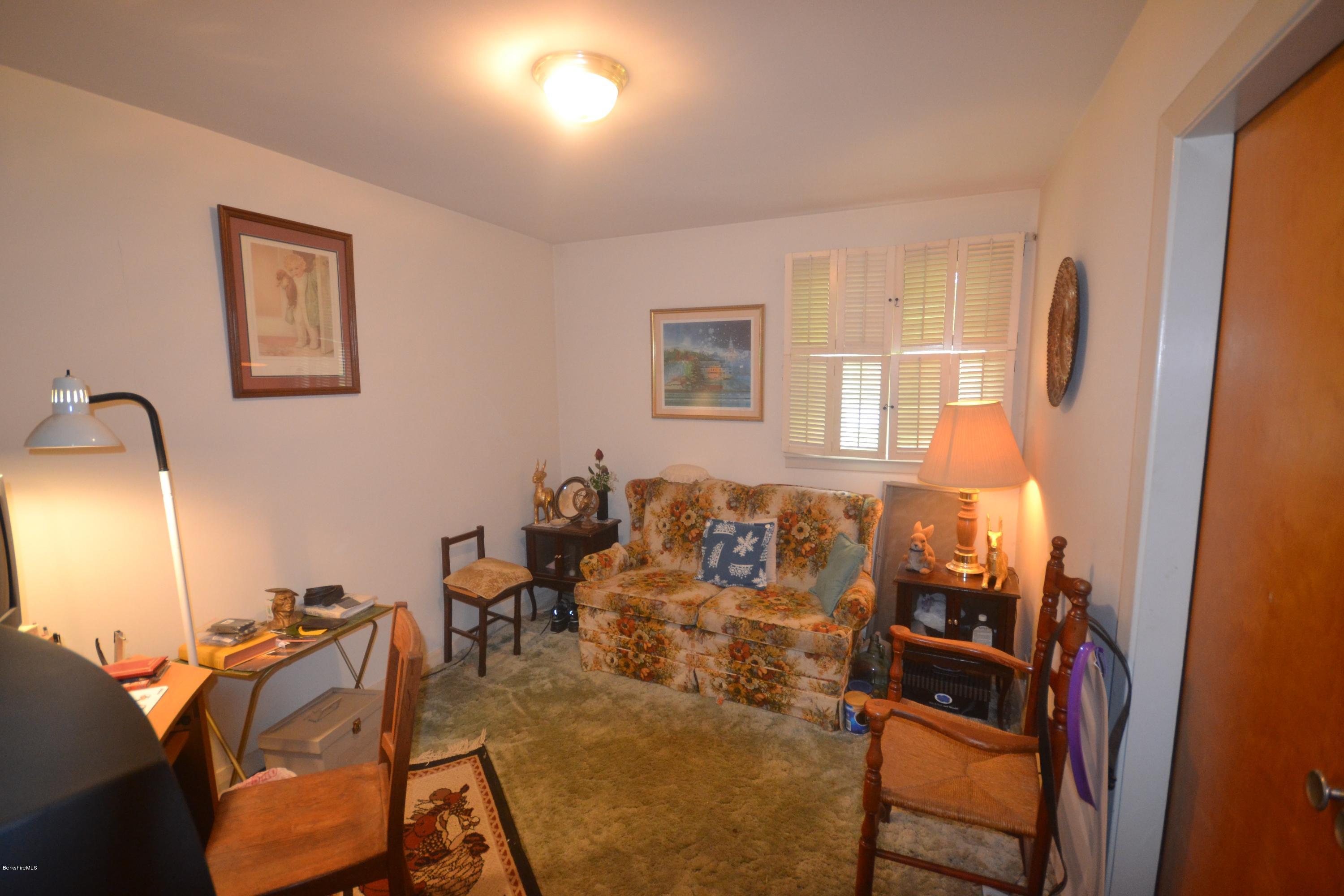 182 East New Lenox Road Pittsfield, MA 01201 - Photo 13 of 19 DSC_0396