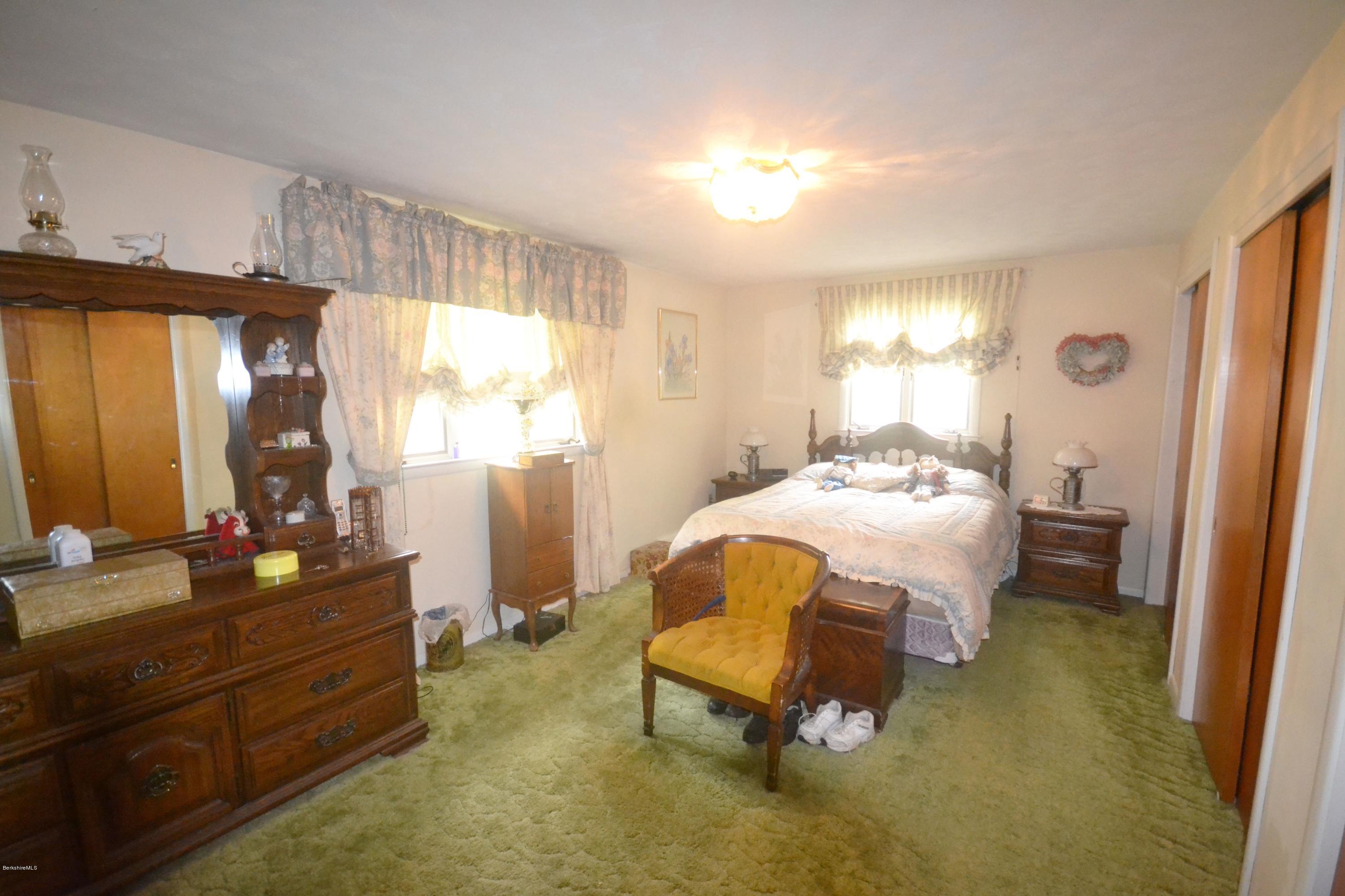 182 East New Lenox Road Pittsfield, MA 01201 - Photo 14 of 19 DSC_0412