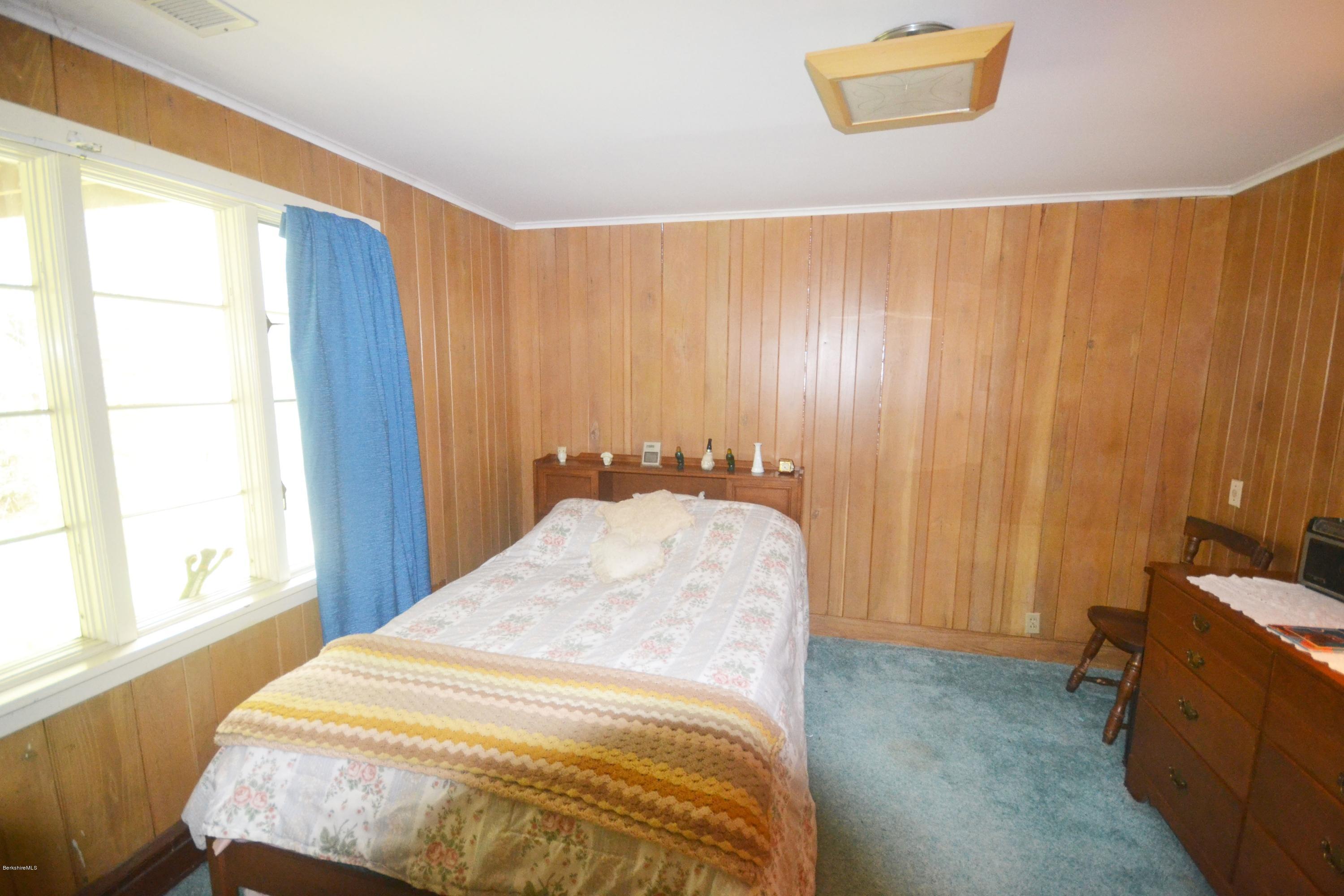 182 East New Lenox Road Pittsfield, MA 01201 - Photo 18 of 19 DSC_04431