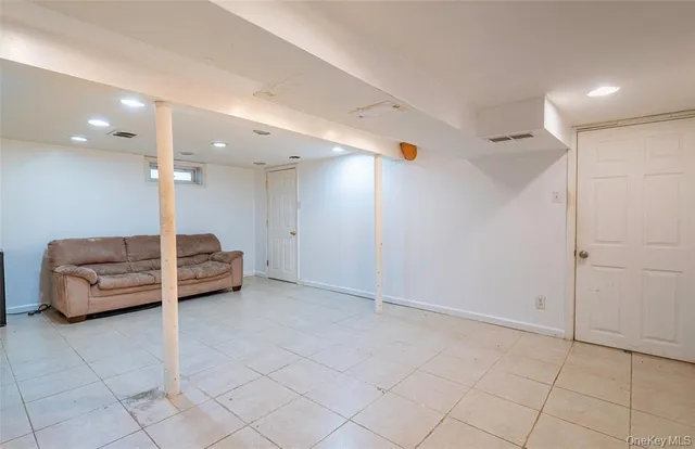 $949,000 | 78-36 271st Street | Floral Park