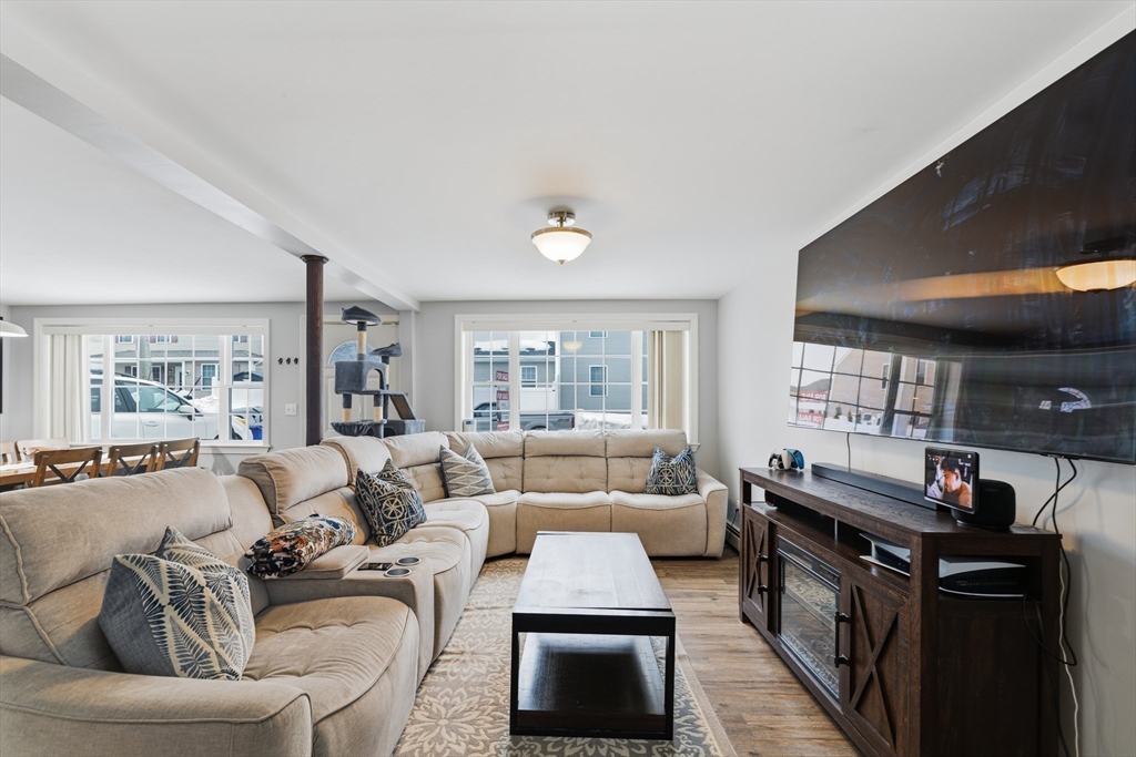 10 Aberdeen Street Fall River, MA 02721 - Photo 13 of 35