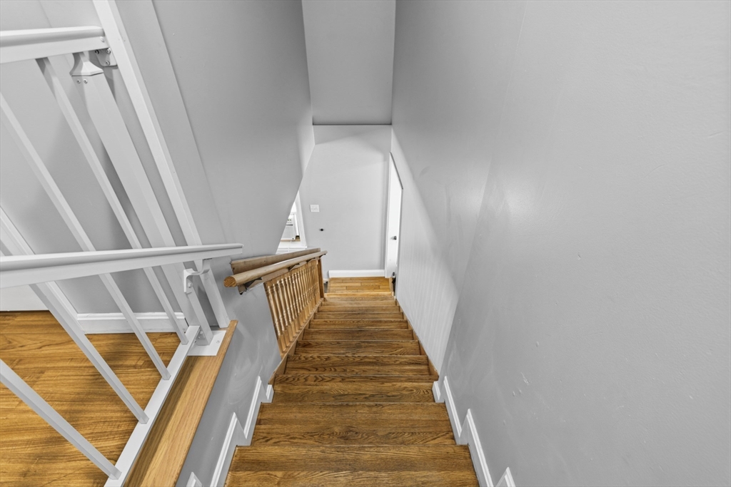 10 Aberdeen Street Fall River, MA 02721 - Photo 21 of 35