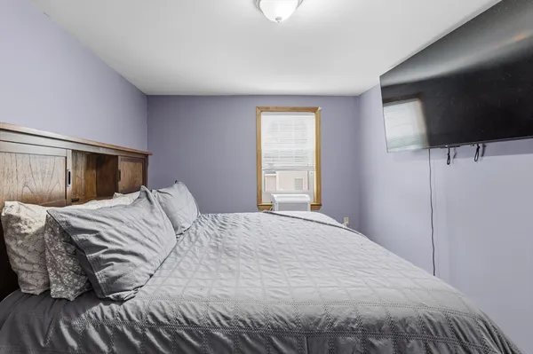 $414,900 | 10 Aberdeen Street, Fall River, MA 02721