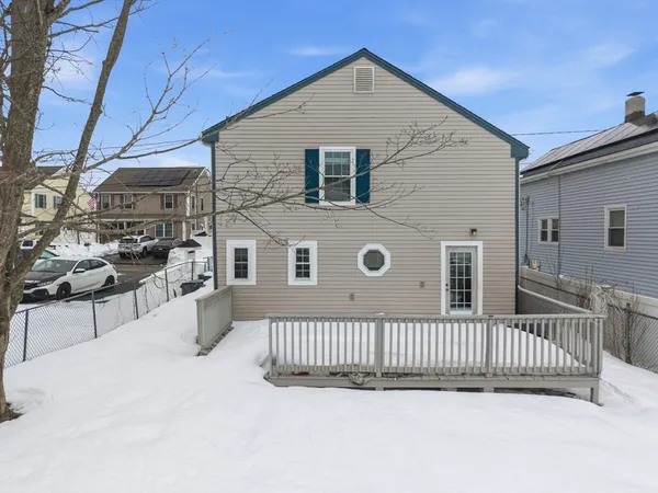 $414,900 | 10 Aberdeen Street, Fall River, MA 02721