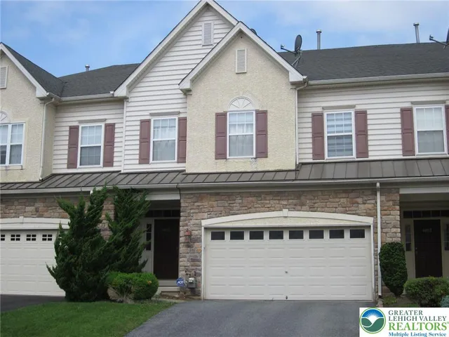 $2,700 | 4005 Page Street, Allentown, PA 18104
