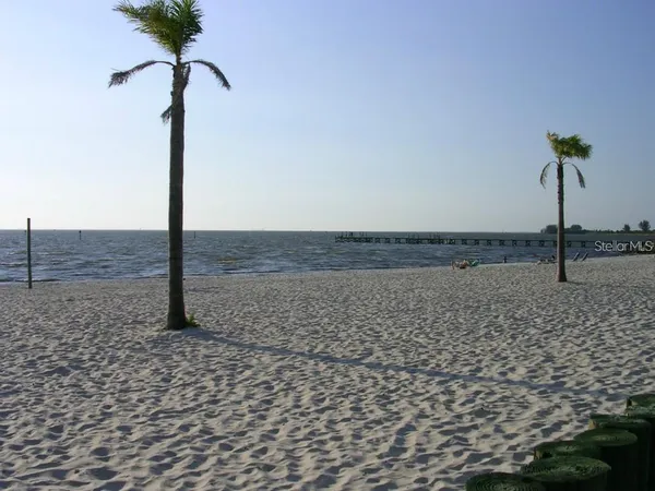 $2,200 | 513 Bahia Beach Boulevard, Ruskin, FL 33570
