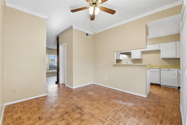 $1,395 | 7700 Creekbend Drive, Unit 75, Houston, TX 77071