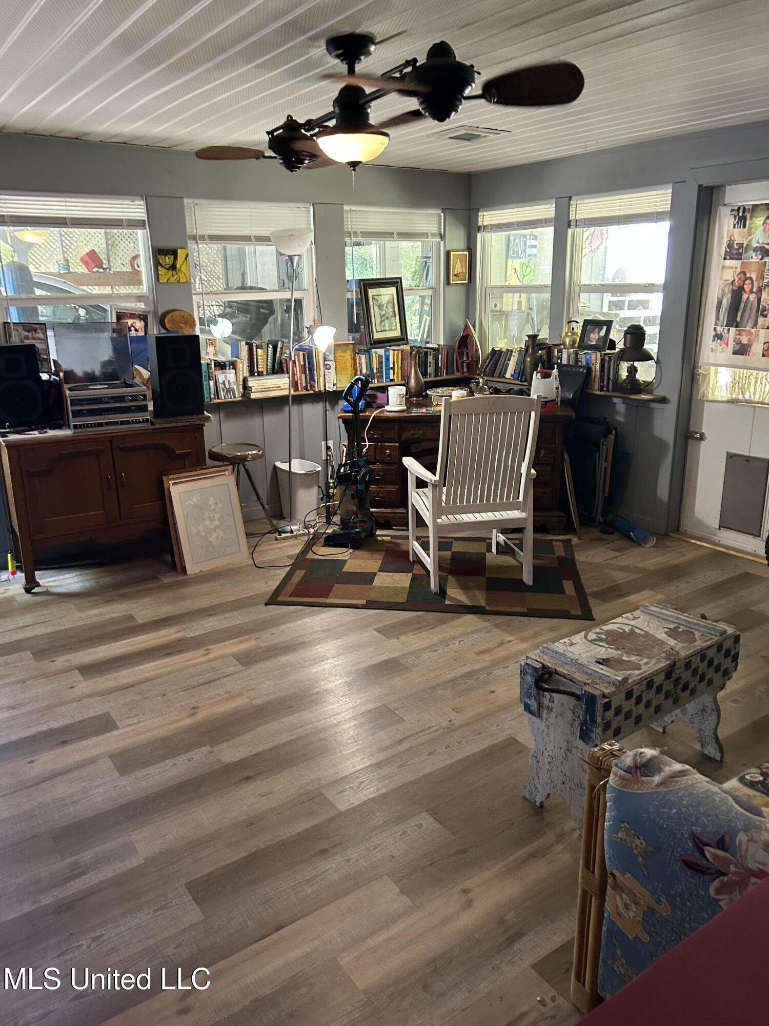 6837 Hilo Street Diamondhead, MS 39525 - Photo 15 of 35 IMG_4626