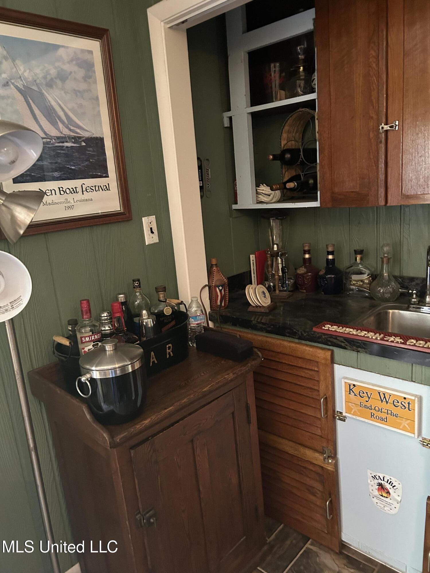 6837 Hilo Street Diamondhead, MS 39525 - Photo 9 of 35 IMG_8916