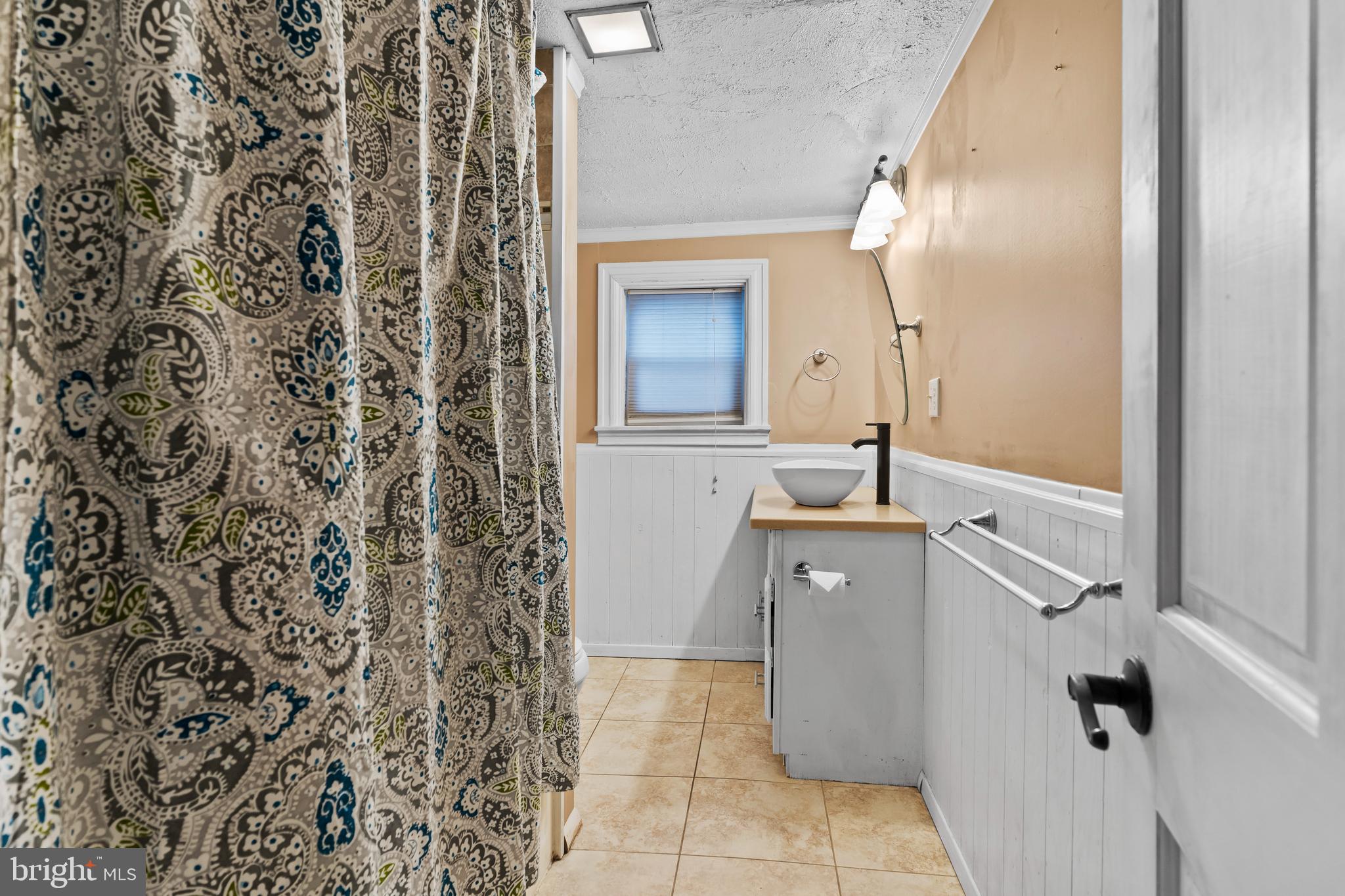 328 North Spring Street Middletown, PA 17057 - Photo 5 of 30