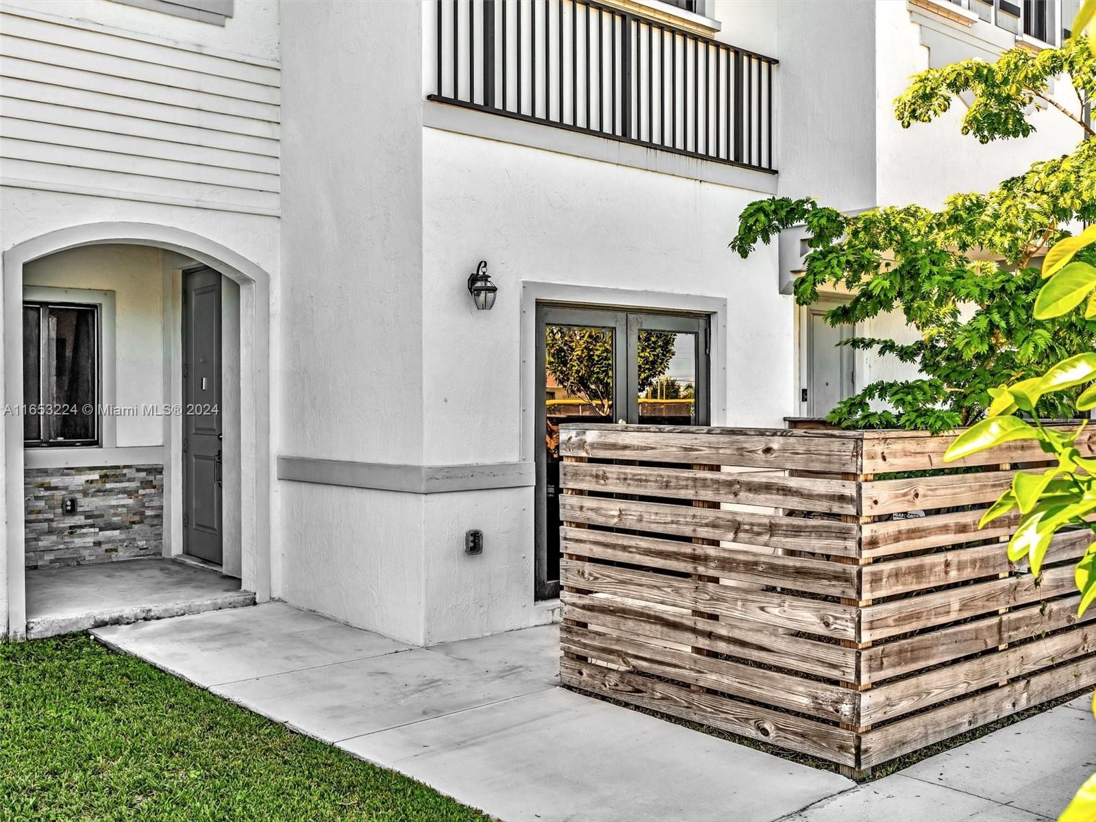 13348 Southwest 250th Street Homestead, FL 33032 - Photo 1 of 39 Gallery Image 1