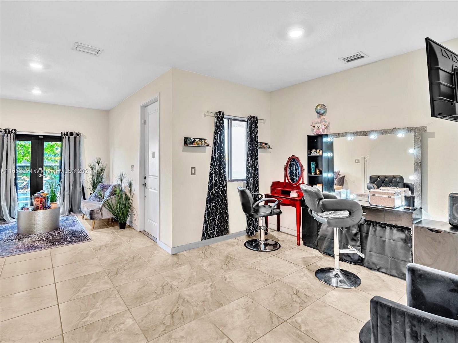 13348 Southwest 250th Street Homestead, FL 33032 - Photo 21 of 39 Gallery Image 21