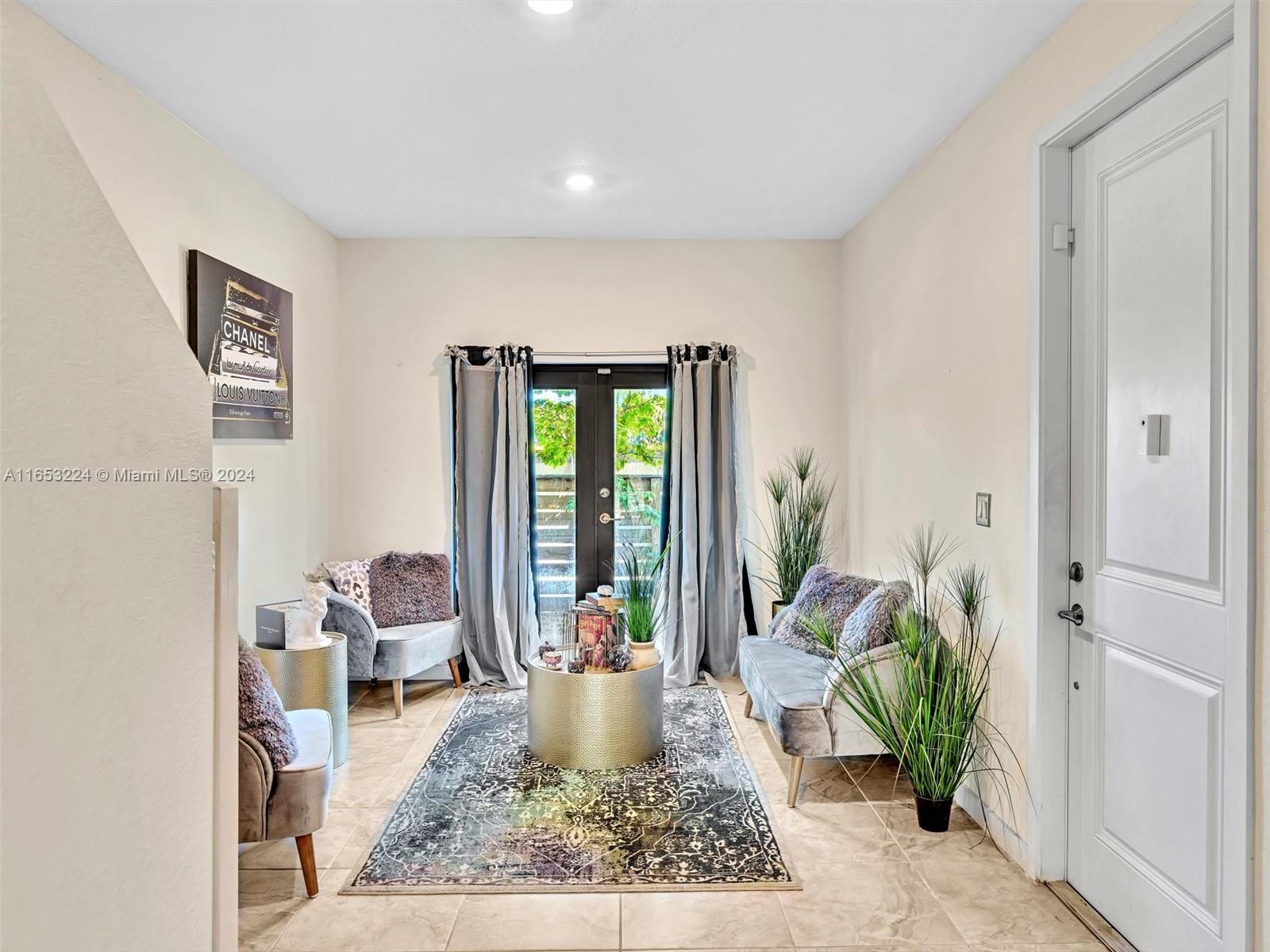13348 Southwest 250th Street Homestead, FL 33032 - Photo 3 of 39 Gallery Image 3
