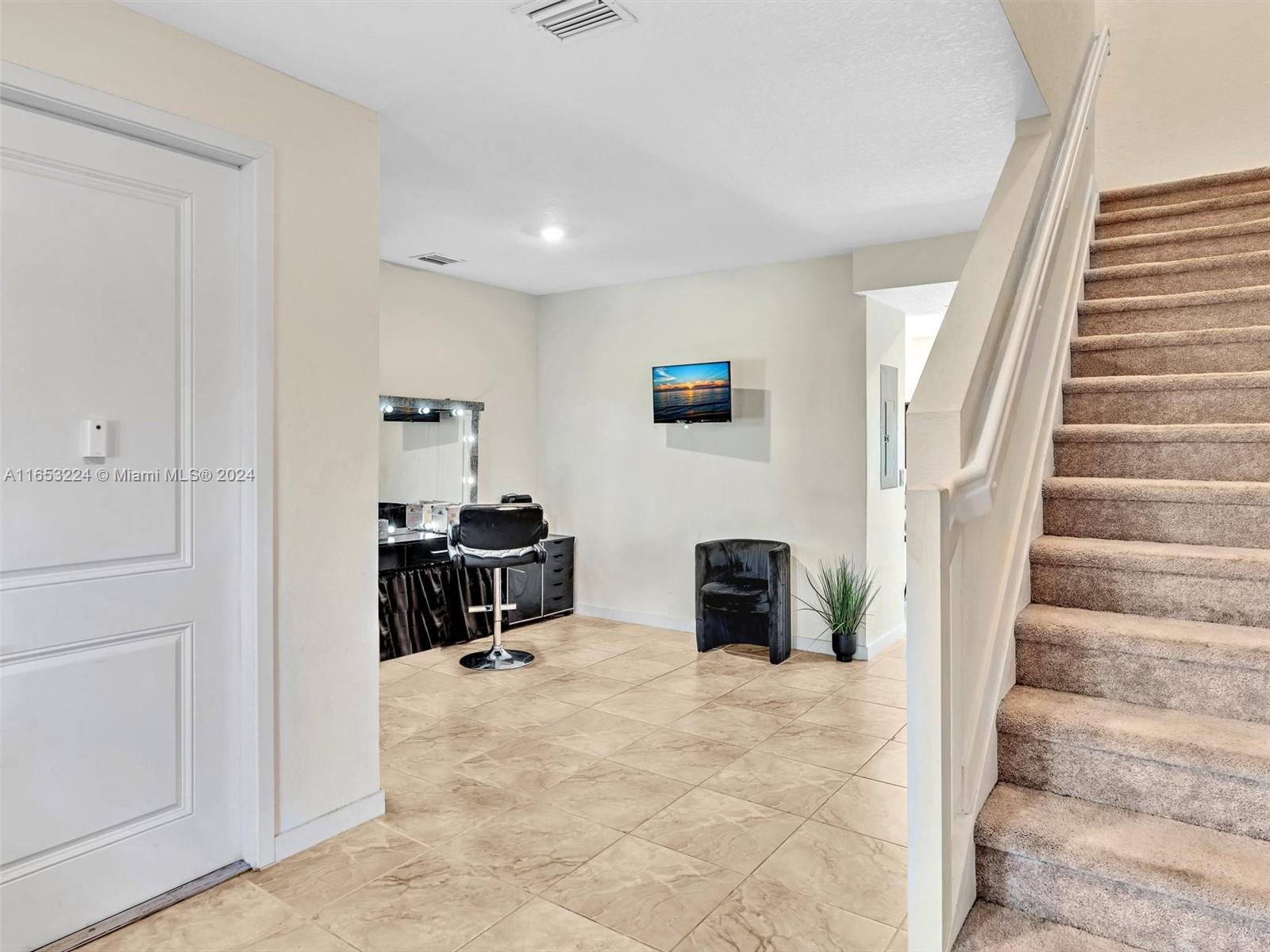 13348 Southwest 250th Street Homestead, FL 33032 - Photo 7 of 39 Gallery Image 7
