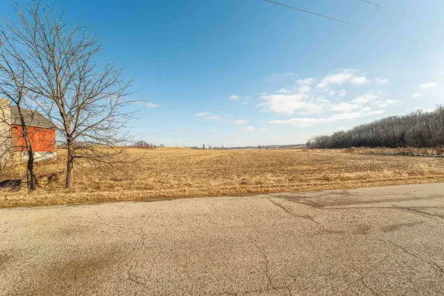 $234,900 | N5980 Washington, Monticello, WI 53570