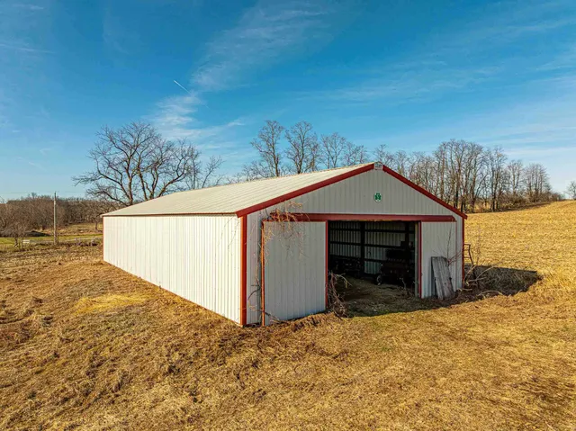 $234,900 | N5980 Washington, Monticello, WI 53570