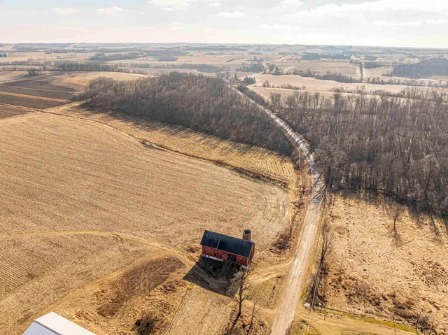 $234,900 | N5980 Washington, Monticello, WI 53570