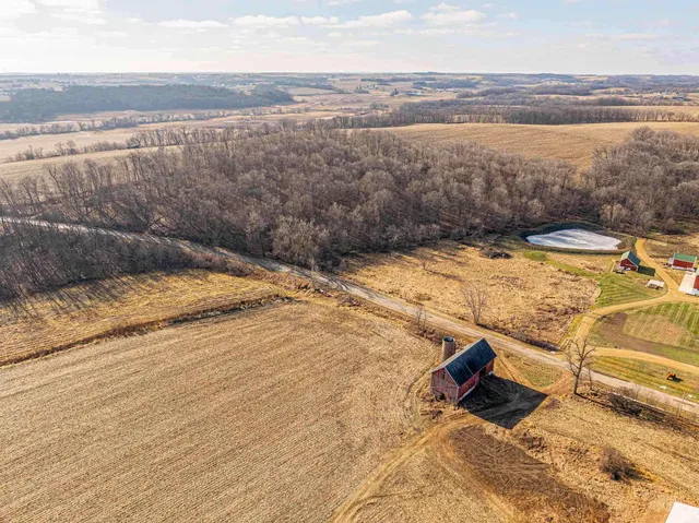 $234,900 | N5980 Washington, Monticello, WI 53570