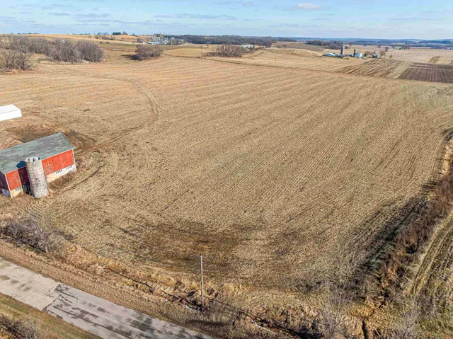 $234,900 | N5980 Washington, Monticello, WI 53570