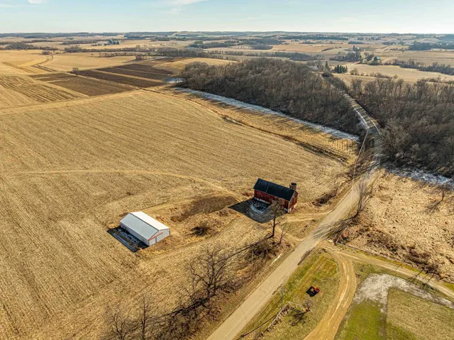 $234,900 | N5980 Washington, Monticello, WI 53570