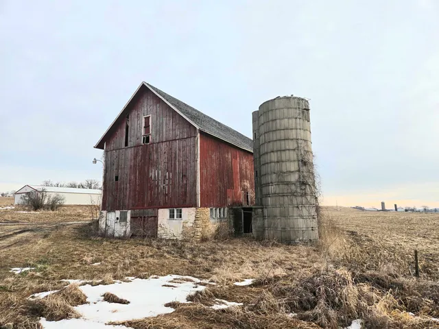 $234,900 | N5980 Washington, Monticello, WI 53570