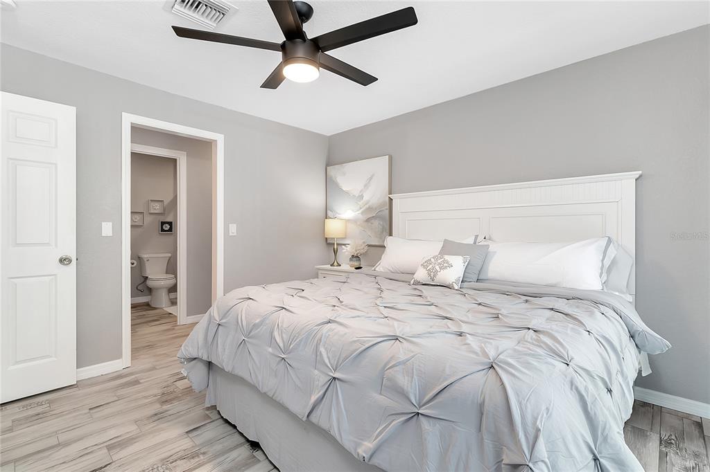 60 Golfview Road Rotonda West, FL 33947 - Photo 13 of 27