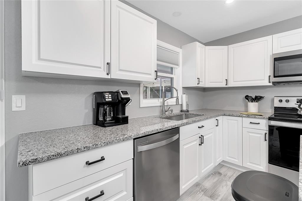 60 Golfview Road Rotonda West, FL 33947 - Photo 17 of 27