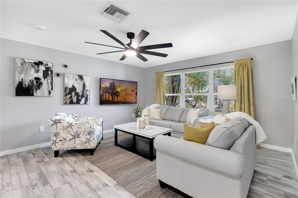 60 Golfview Road Rotonda West, FL 33947 - Photo 10 of 27