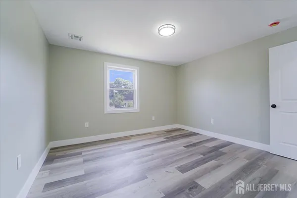 $682,000 | 951-953 Amboy Avenue, Edison, NJ 08837