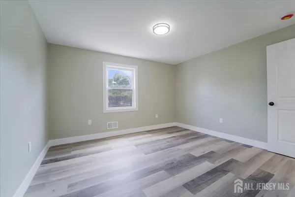 $682,000 | 951-953 Amboy Avenue, Edison, NJ 08837