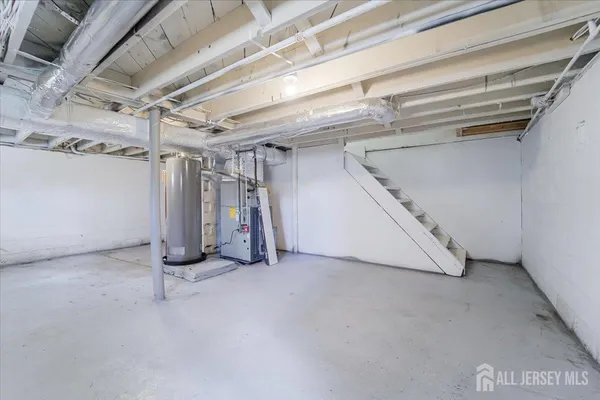 $682,000 | 951-953 Amboy Avenue, Edison, NJ 08837