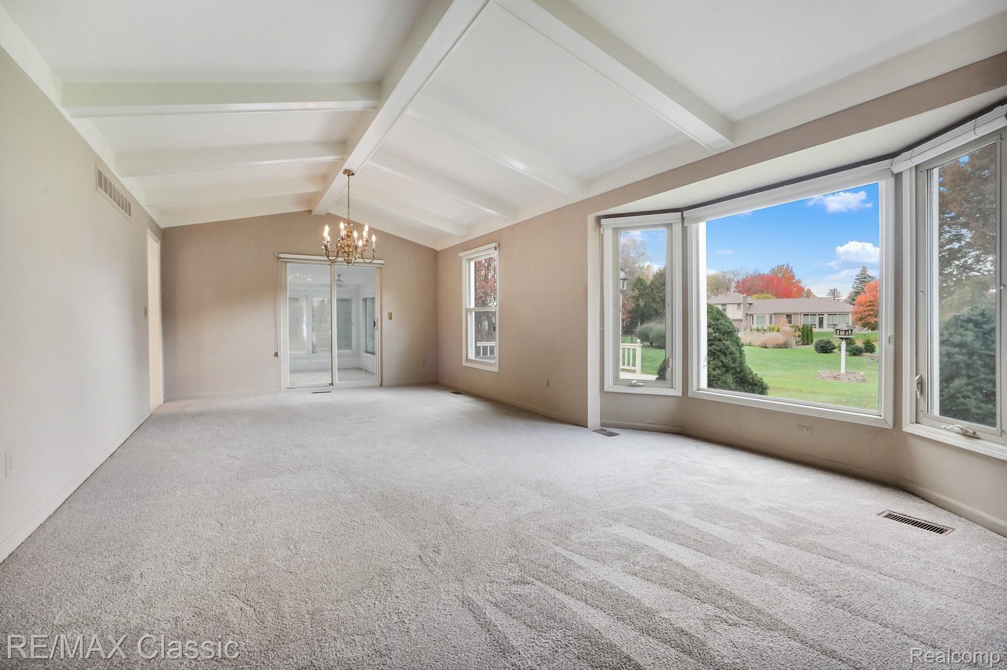 35152 Banbury Road Livonia, MI 48152 - Photo 17 of 33 Living Room with bay window