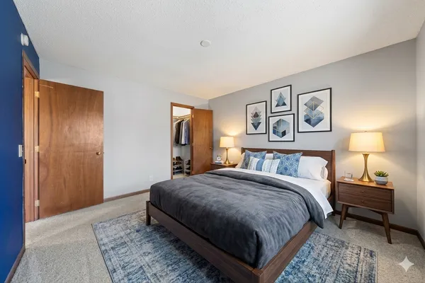 $186,000 | 995 Heritage Court East, Unit 303, Vadnais Heights, MN 55127