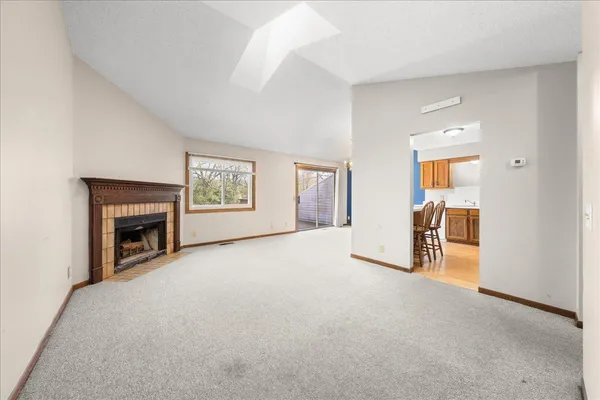 $186,000 | 995 Heritage Court East, Unit 303, Vadnais Heights, MN 55127