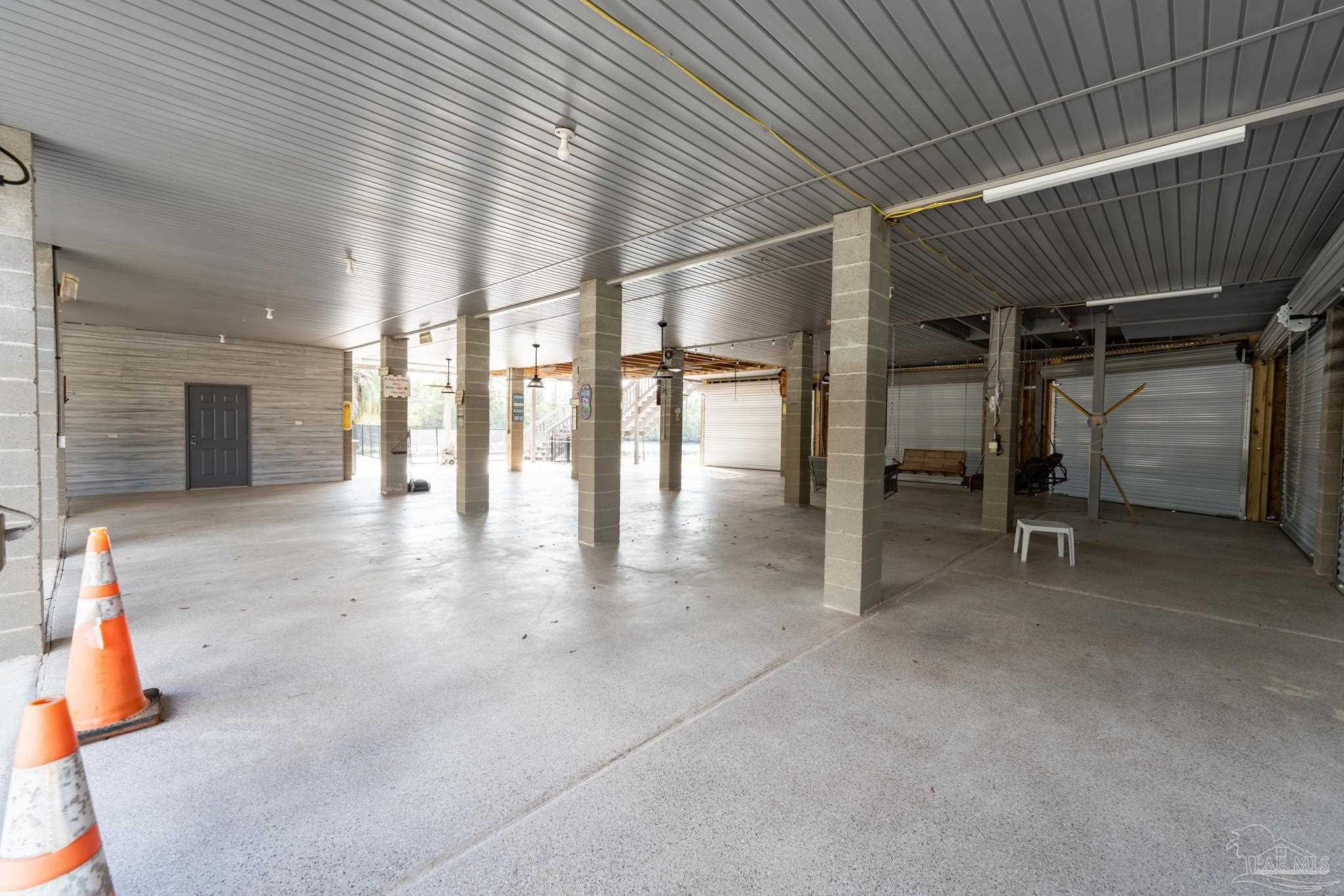 7608 River Road Milton, FL 32583 - Photo 11 of 28 a view of an empty room