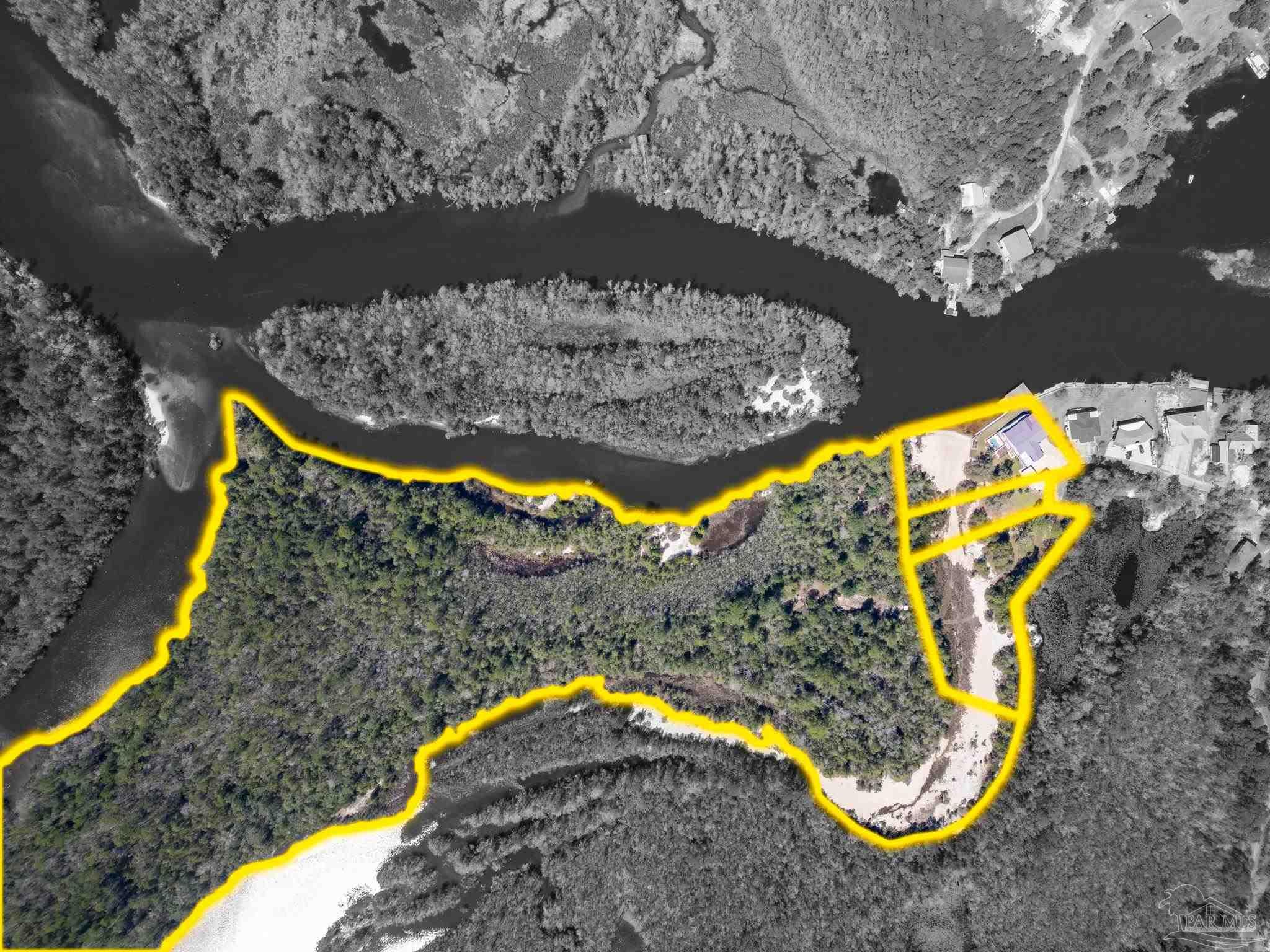 7608 River Road Milton, FL 32583 - Photo 2 of 28 a view of swimming pool