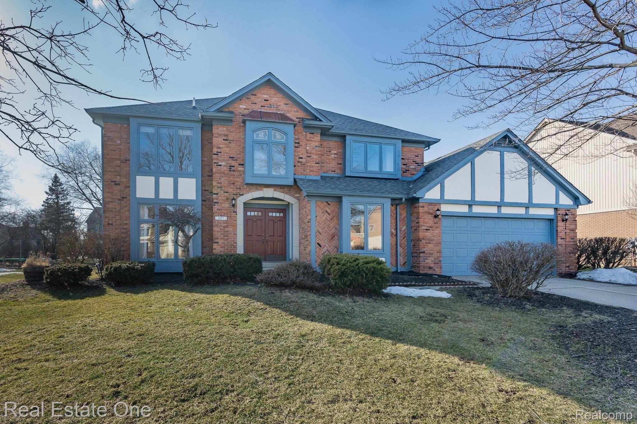 327 Silvervale Drive Rochester, MI 48309 - Photo 1 of 43 ROCHESTER HILLS! 4 Bedroom, 2 Full and 2 Half Baths, Adams High School