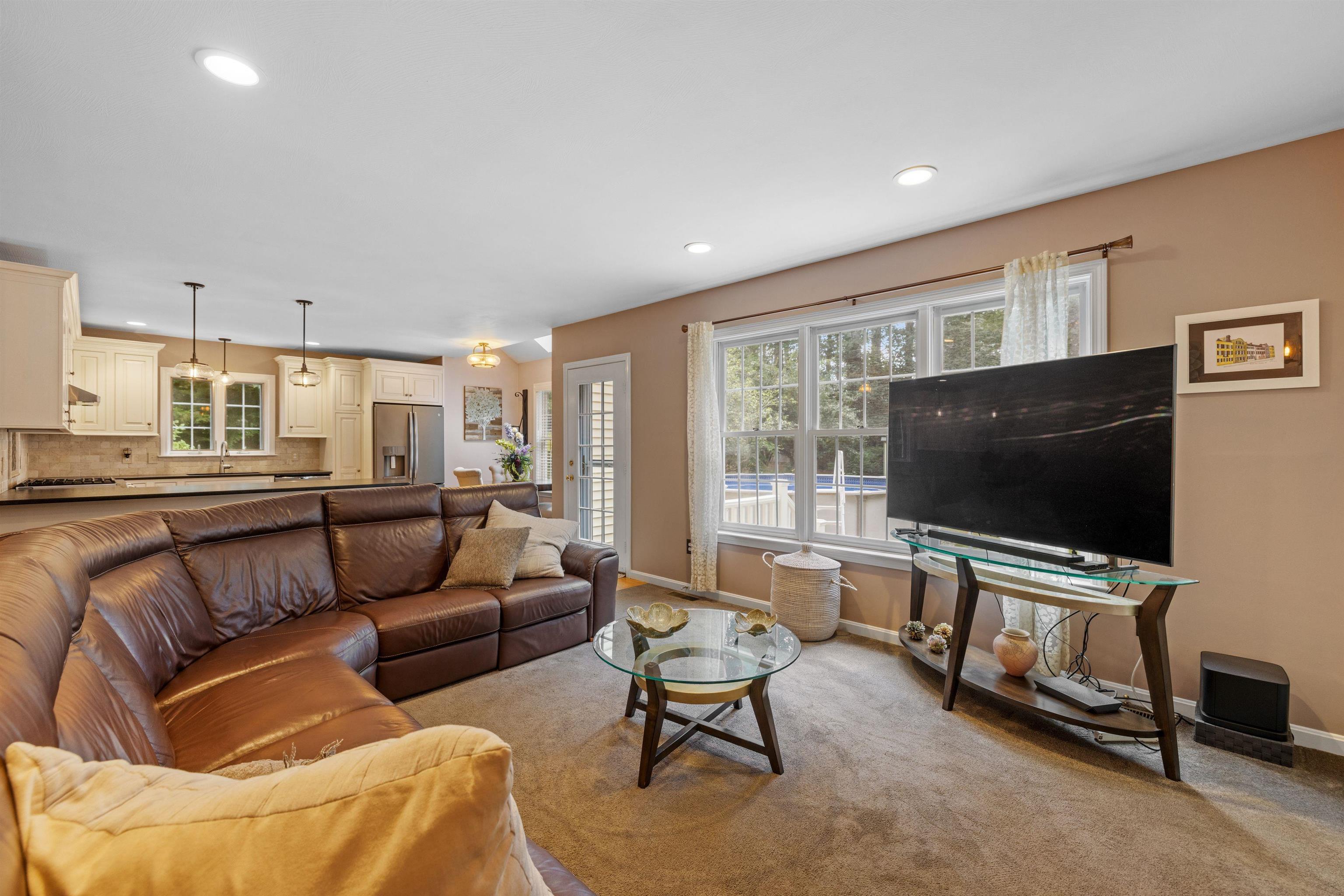 13 Bela View Drive Bow, NH 03304 - Photo 3 of 39