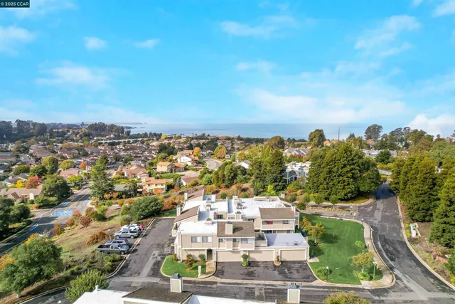 $489,999 | 303 Atlas Drive, Unit 7, Hercules, CA 94547